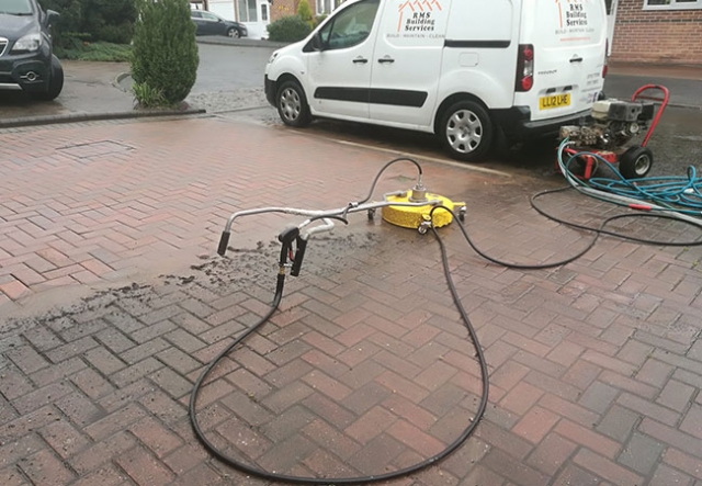 Driveway clean midway though clean in Giltbrook, Nottingham
