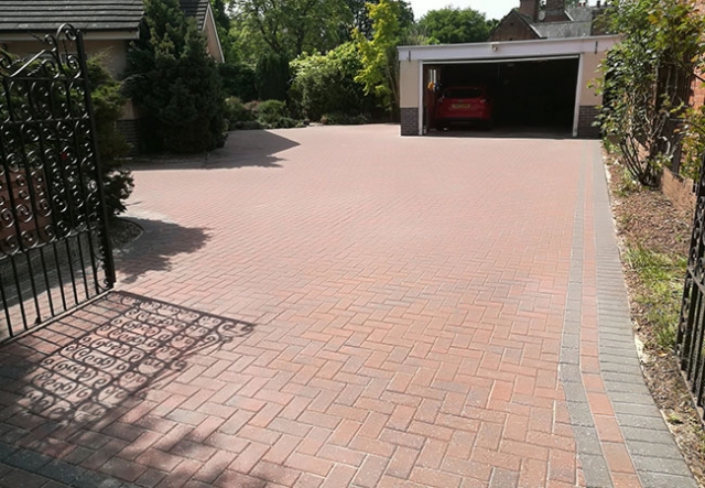 Driveway clean and resand in Radcliffe on Trent, Nottingham (after)
